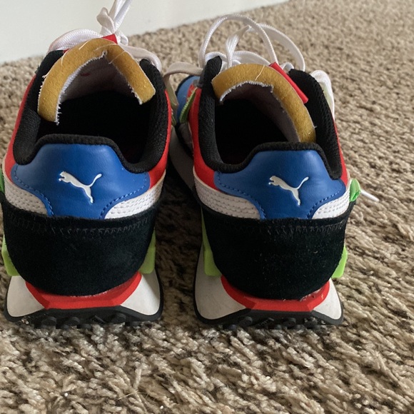 Puma kids sneakers - Picture 2 of 3